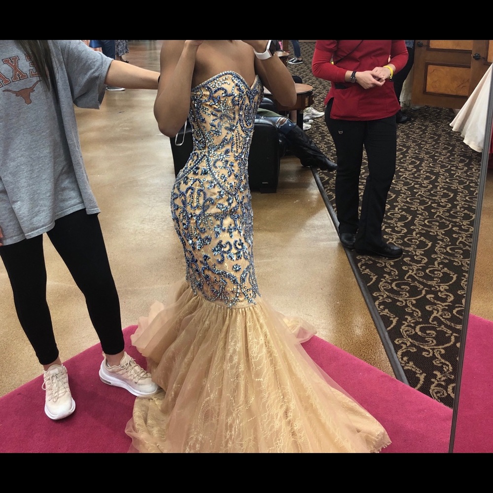 Prom dress!!! - Picture 2 of 2